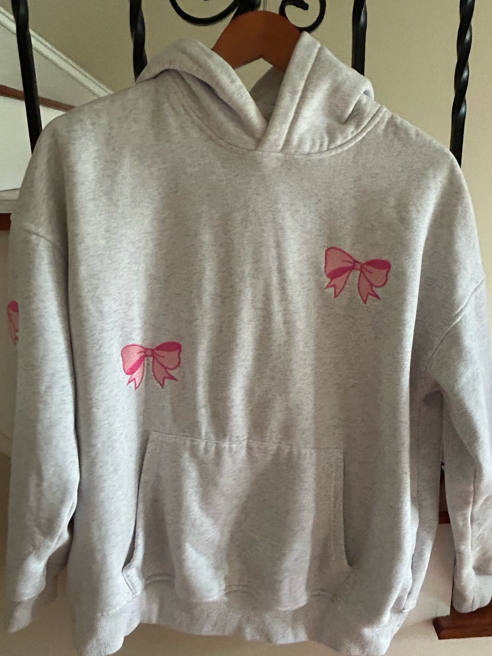 Sunkissed Coconut Light Gray Hoodie with Pink Bow Embroidery Small